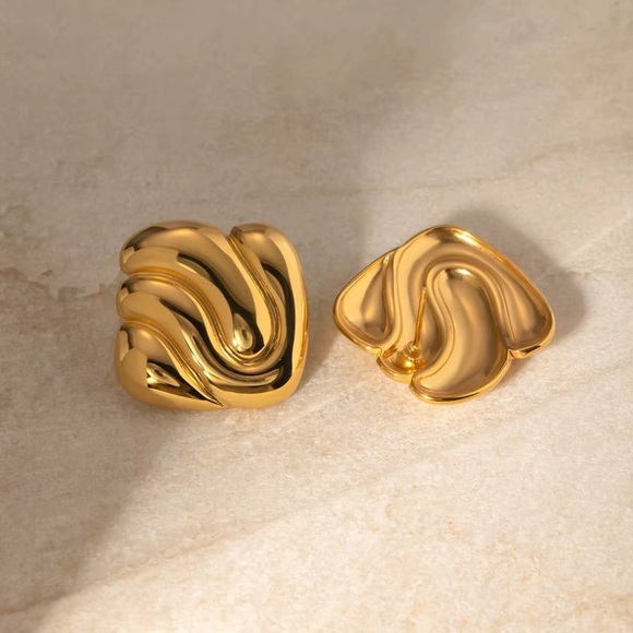 Jewelry - 18K Gold Plated Earrings - Gold Jewelry